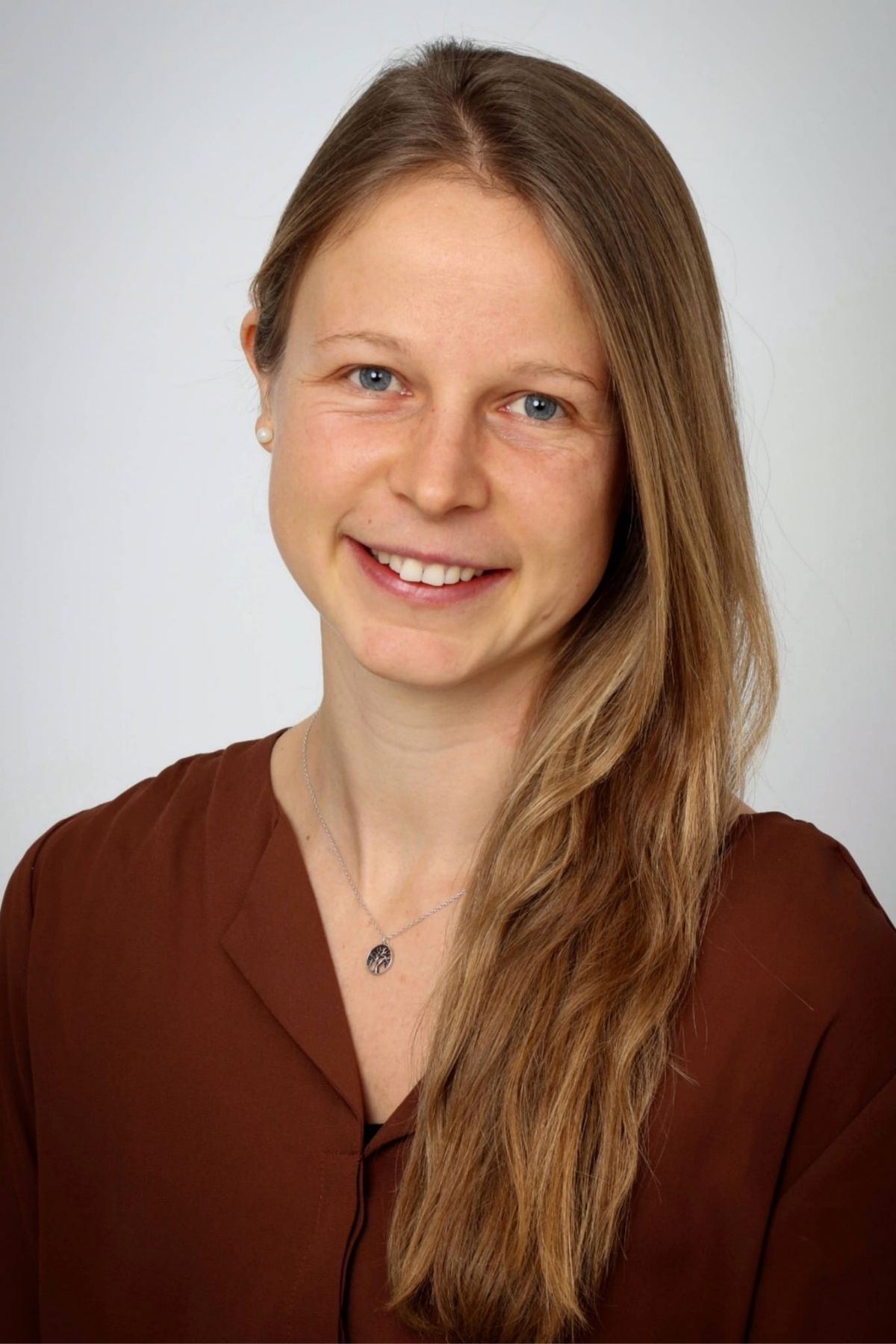Lea Kn&ouml;pfler